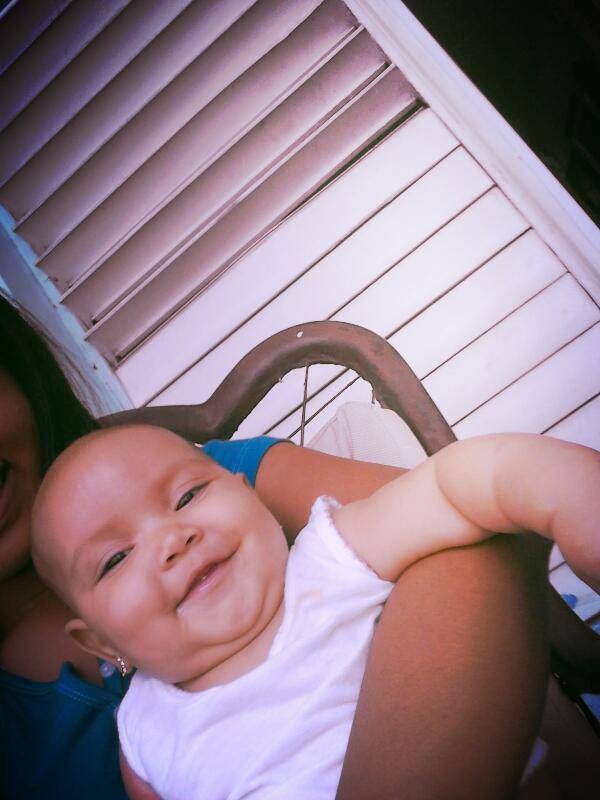 PriivOna031's tweet photo. Mii Muutaatiitaa #Enamorada #Liismary #Preciioosa #LoomaLiindoo #TeAmoMiiBebe http://t.co/qM6b5kPHuu
