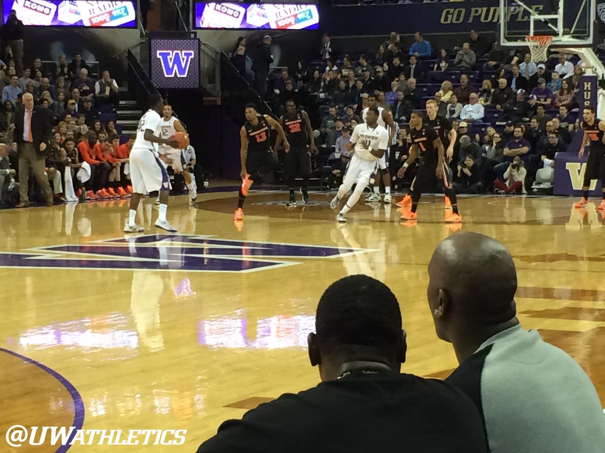 GottliebShow's tweet photo. Glove &amp; Reign Man - watching their sons #BringBackOurSonics  RT @UWAthletics: #UWHuskies http://t.co/SEeVq265st