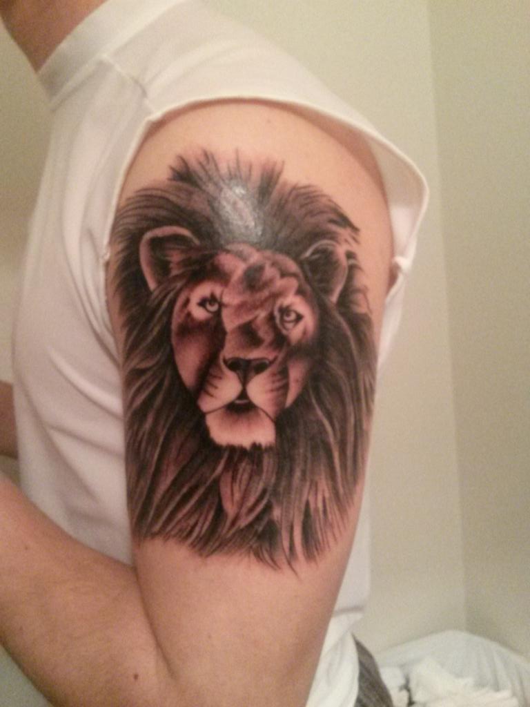 steve_edens's tweet photo. My brother just got his first tatoo! @Gabe_MF_Edns http://t.co/gTY4BuqjTb