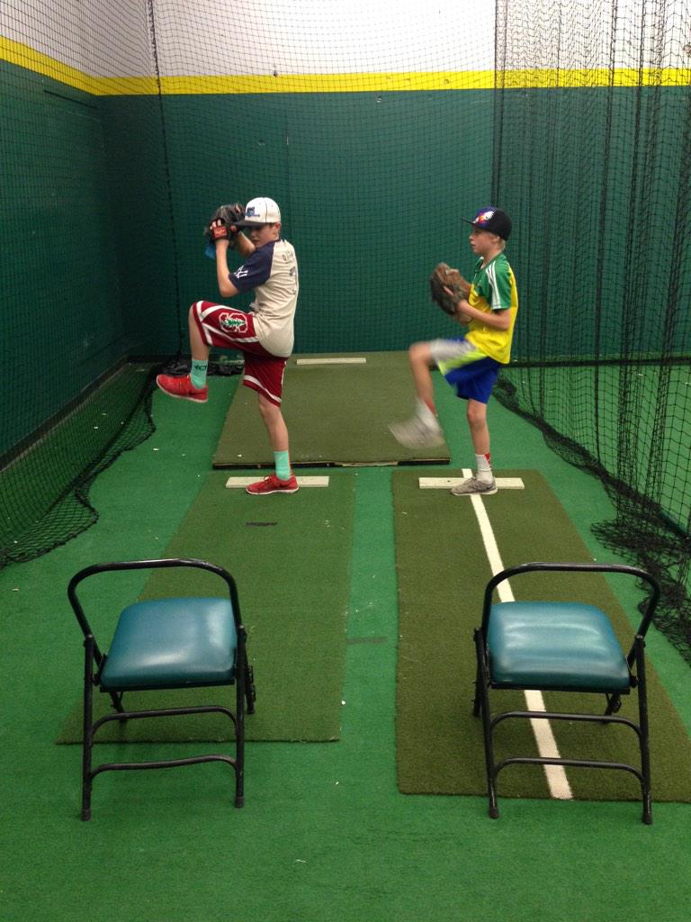 JHPA5280's tweet image. Denver Bears and the #TowelDrill getting stronger, repeating mechanics and dominating! #BeastMode