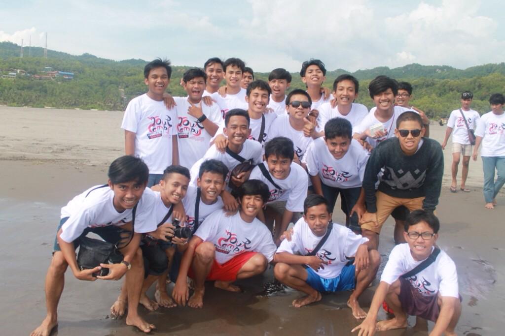 VCR2014's tweet photo. Apakah masih ada yang inget foto ini dan foto ini waktu kelas berapa? http://t.co/lIVOUZflNQ