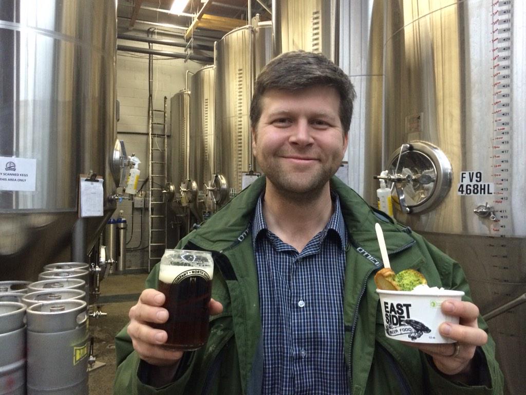beerfoodvan's tweet photo. Sean loves our balls! Thanks for joining us tonite at the @bridgebrewcrew new brewery where you can now get our yum! http://t.co/2dM0IEawpk