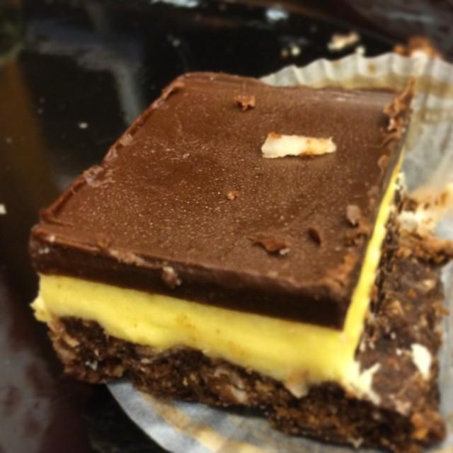 Can't have a visit to #ExploreNanaimo without a #NanaimoBar!