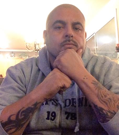 big_bigboy13's tweet photo. Wazzzzzzzuppppp !!! Bored af this night need some ♋️ to help with this FUCKIN FLU......!!! http://t.co/YBNbKeLZBR