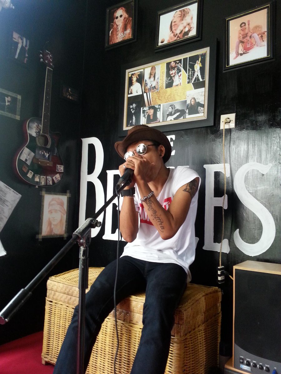 it's time to RockenRollan ...yeeahhhh !!!