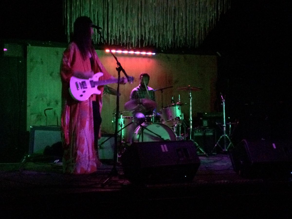 ideaMarcos's tweet photo. .@FORTSband at @cameogallery https://t.co/VQIg9gwewP https://t.co/1YuSn5Ndrd http://t.co/3qmrO6rhOT