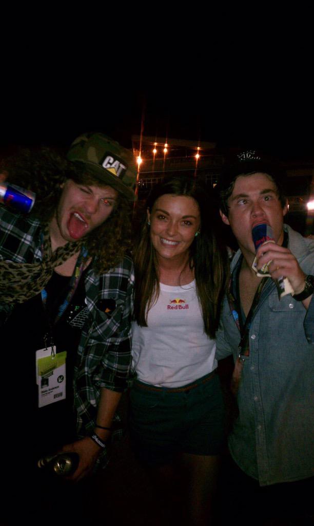haileychivers's tweet photo. This was in 2011 before #Workaholics was huge. #DeMamp #Henderson #Holmvik http://t.co/HBWXReeMGO