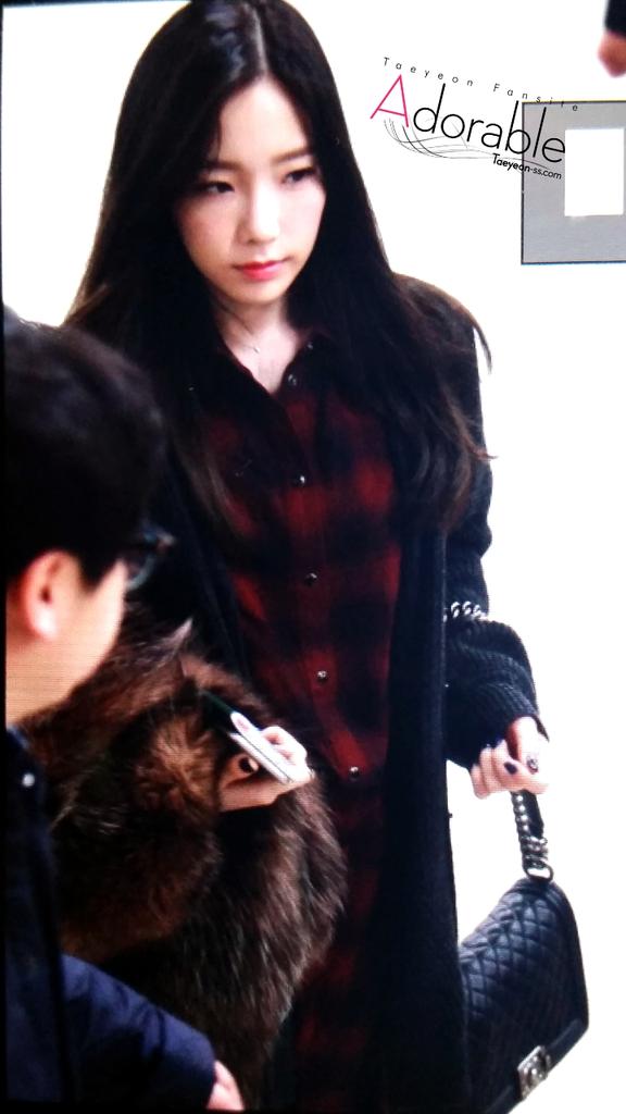 [PIC][16-01-2015]TaeTiSeo trở về Hàn Quốc vào chiều nay B7csii0CIAAZpfj