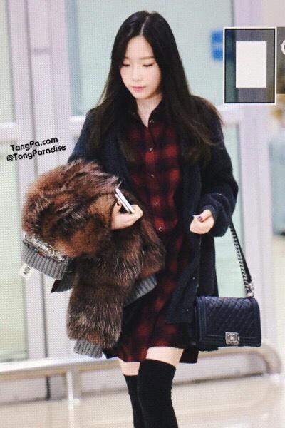 [PIC][16-01-2015]TaeTiSeo trở về Hàn Quốc vào chiều nay B7cv5TxCcAAYK4o