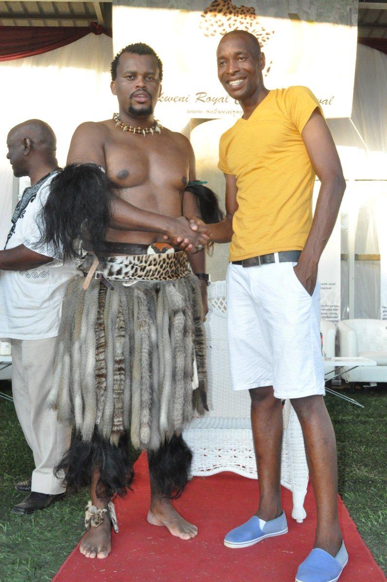 ngwanammu's tweet photo. ngwanammu posing with HRH Prince Africa Zulu after performance in Ulundi http://t.co/Fk1SRfMMyc