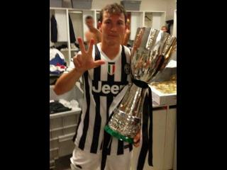 Happy birthday Stephan Lichtsteiner hari ini berusia 31 tahun, sudah bermain 135 pertandingan utk Juve 