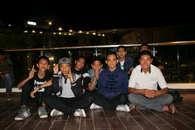 @samahafidz @bobyranjau <a href="/Andrean_avenged/">Andrean</a> @udahpastiHardi_ <a href="/__daniel12/">daniel</a> <a href="/ninefearless/">9Fearless♠</a> 
Karna Teman adalah segalanya□□□