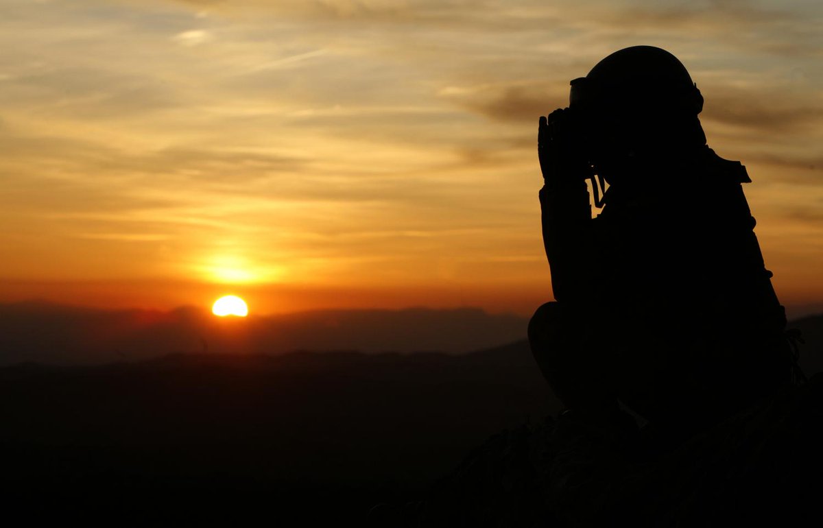 EjercitoTierra's tweet photo. Reales Ordenanzas. Primer deber del militar. La disposición permanente para defender a España
https://t.co/yg6StU3QOG http://t.co/e5JAZK3mYk