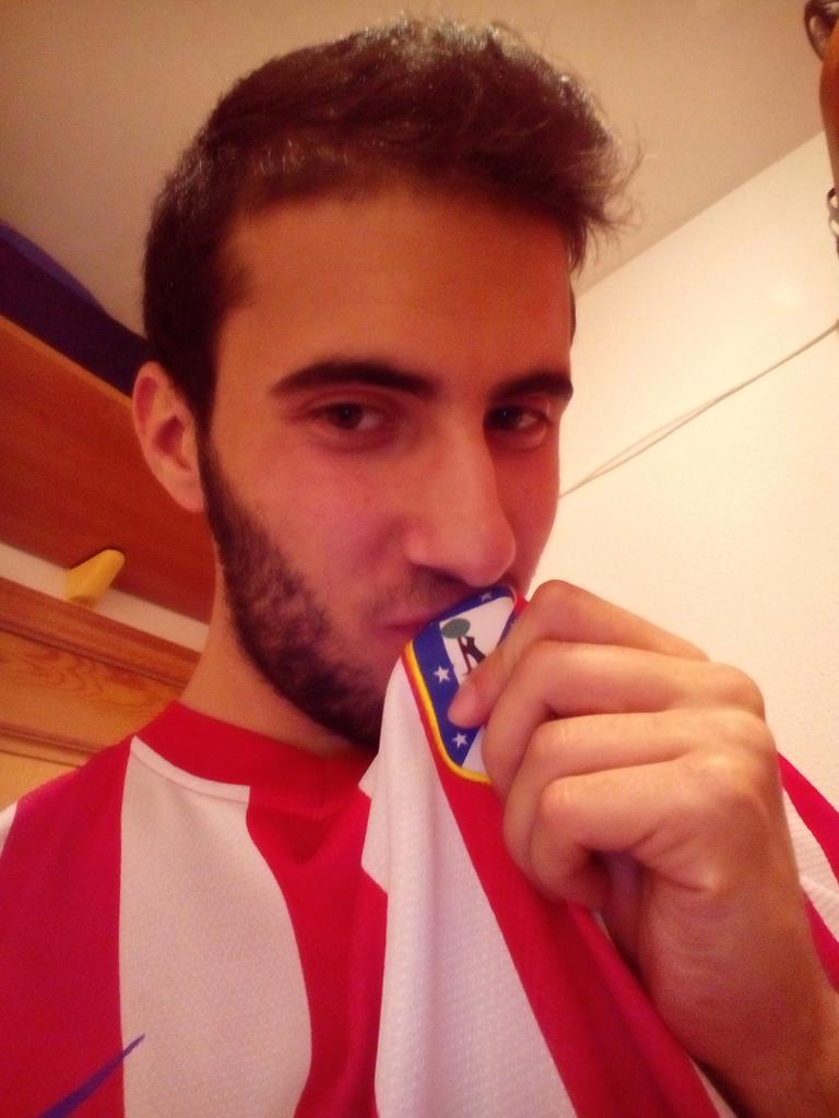 finitosegoviano's tweet photo. Muy buenos dias y mucha suerte para la tolai de @NoeloveBlix que seguro que hoy lo clava ;) . Y toma, para motivarte http://t.co/HqwnNZcSeL