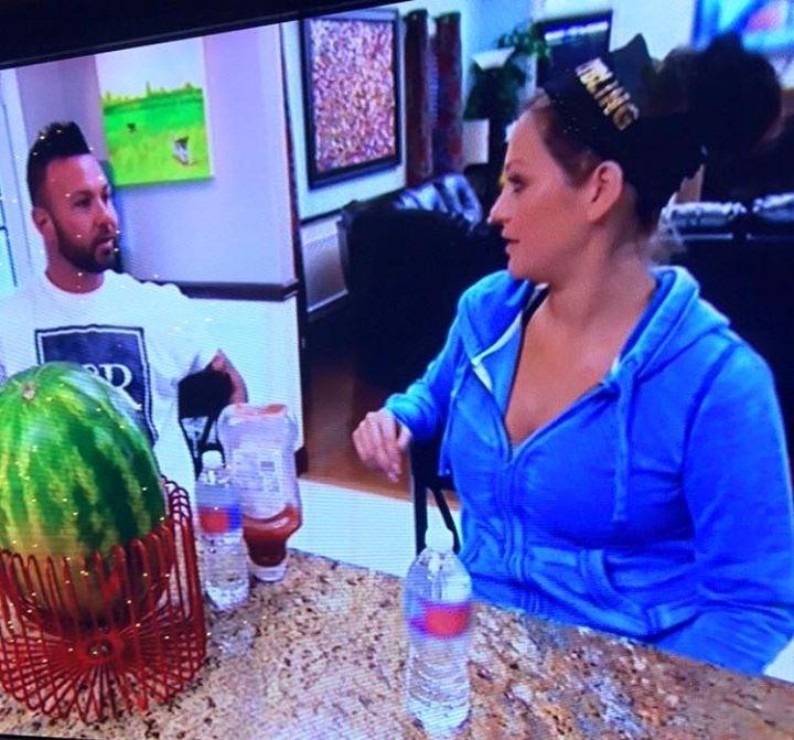 Jerzybling's tweet photo. @JENNIWOWW rocking a Bling headband! #blingirls http://t.co/YTYvvBSldF