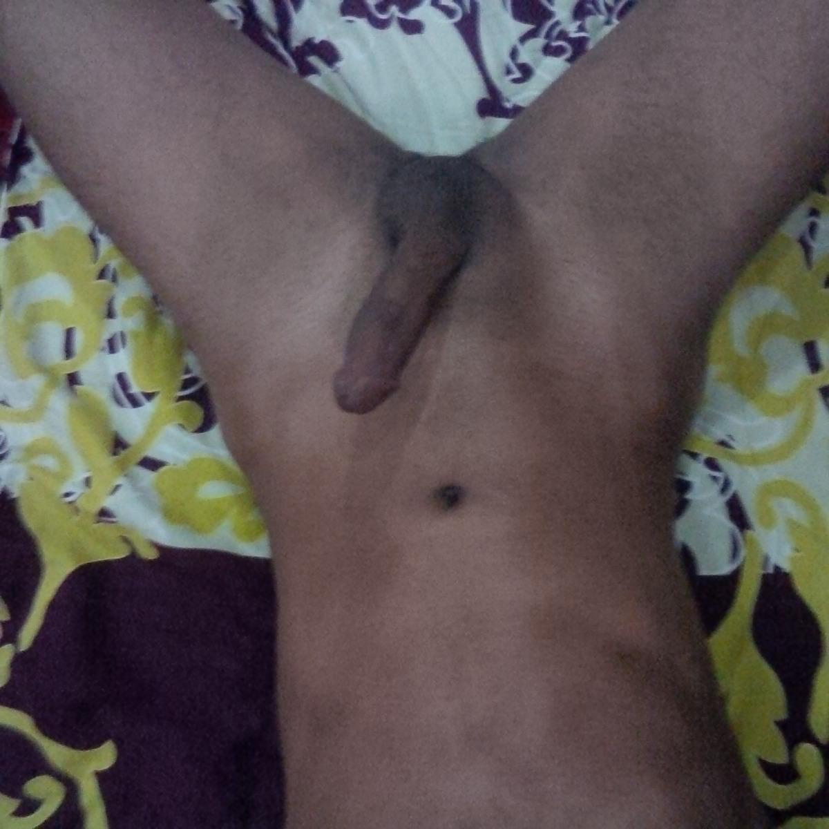 moooto8's tweet photo. صباح الخير تعالوا بي بي pin:2B2417FA http://t.co/63XfXfjYcT