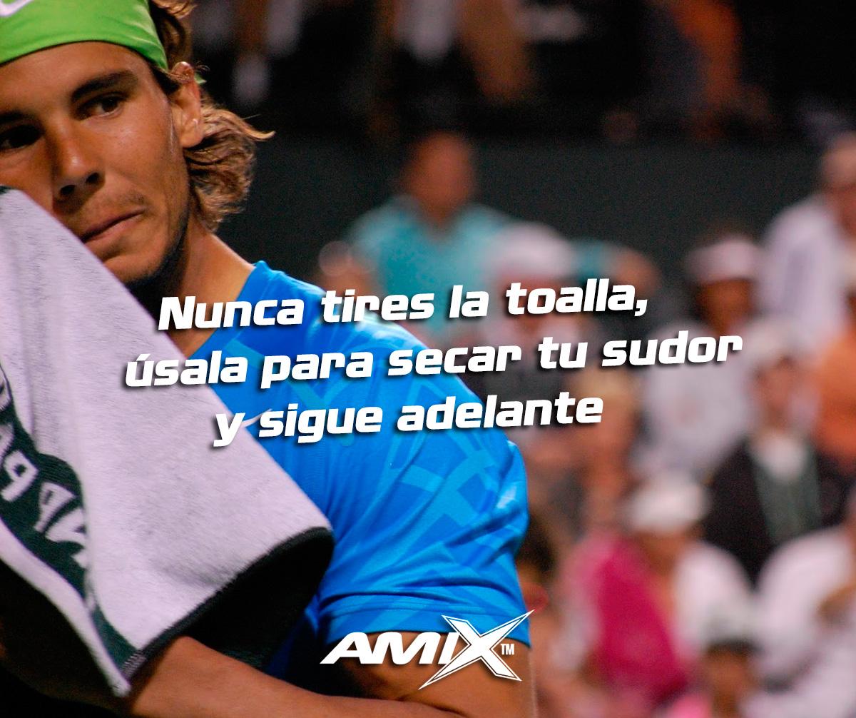 AmixOfficial_'s tweet photo. Nunca tires la toalla, úsala para secar tu sudor y sigue adelante!

#AMIX #RafaNadal #motivacion #superacion http://t.co/2rSg31004Y