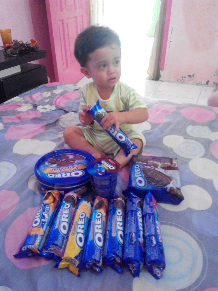 intpsmanaf's tweet photo. Makasih @ID_Oreo hadiah mingguan #AsyiknyaBersama sudah sampai....sukses terus ya... http://t.co/orF0Kdi1kG