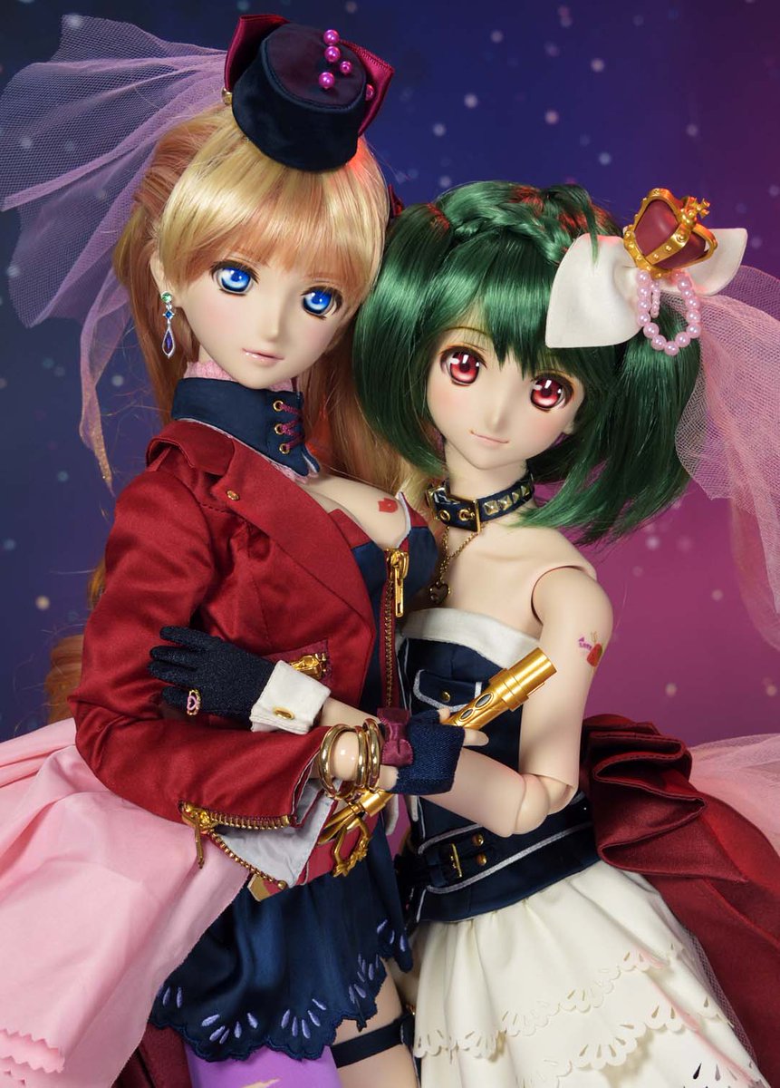 マクロス 公式アカウント على تويتر 今週のマクロスニュース シェリルとランカのドルフィードリーム ご予約受付は1月18日 日 まで Http T Co Z7ptgzrsjt シェリル ランカ全衣装人気投票 も開催中 Http T Co Ncnxwb8uoz Http T Co 9pd05n4wr5