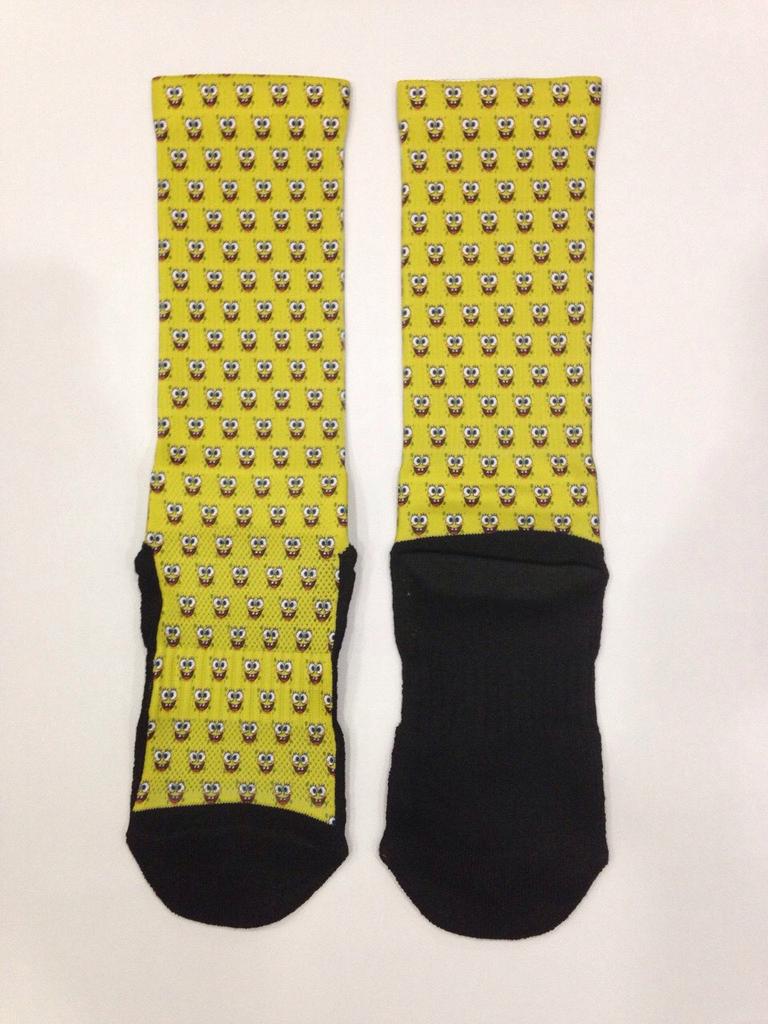SocksCustomized tweet picture