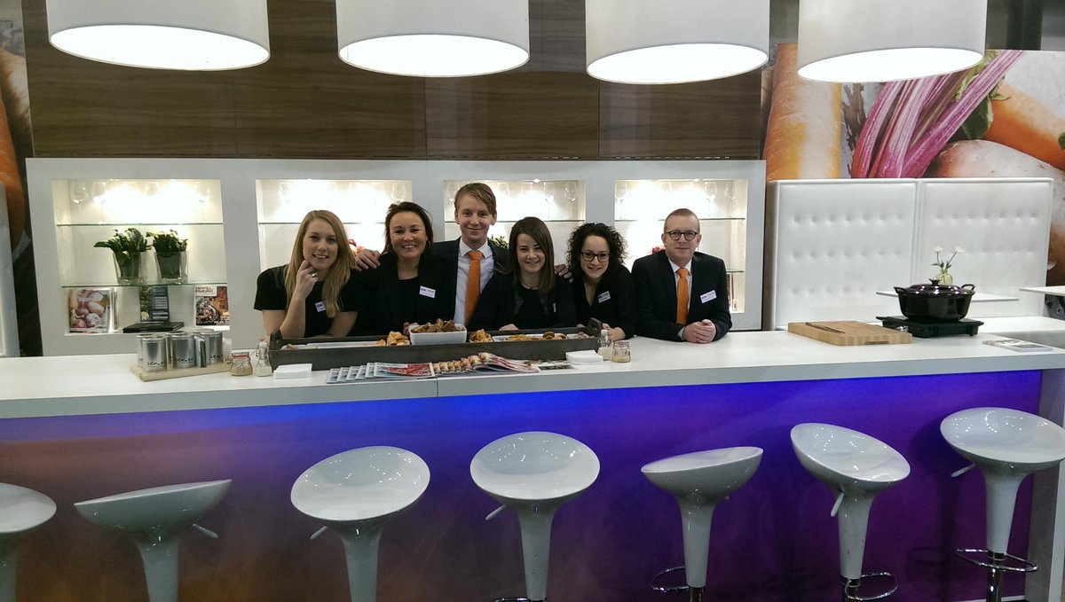 Laatste dagje knallen @beursfacilitair! Wij hebben er weer zin in! Hopelijk zien wij je vandaag bij onze stand 5.004!