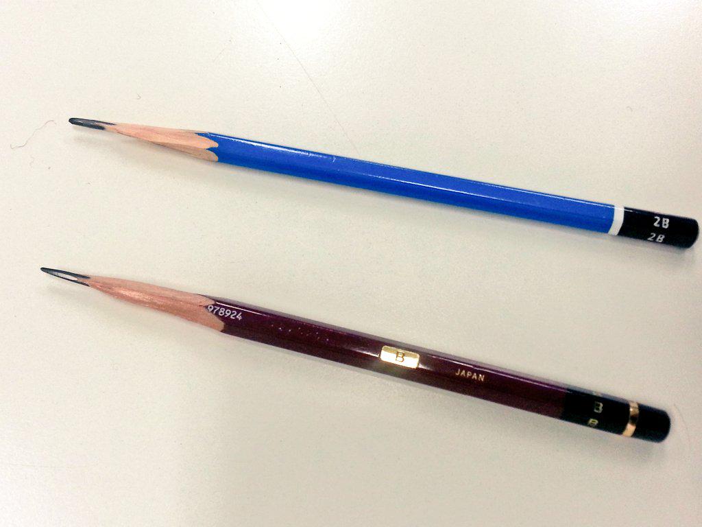 小野です センター試験で使用する鉛筆がステッドラーまたはハイユニで 写真のように削っている物でマークしている人は 美術系確定です Http T Co 0oqywclegw Twitter