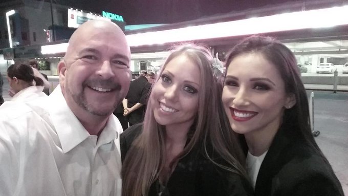 Love it.. Selfie time... Great seeing you..!! 😘RT @JamesBartholet: With @shawnalenee_xxx and @MissCelesteStar<a href="/tag/tbt"class="tags"><span>#tbt</span></a><a href="/tag/penthouse"class="tags"><span>#penthouse</span></a><a href="/tag/wayback"class="tags"><span>#wayback</span></a>