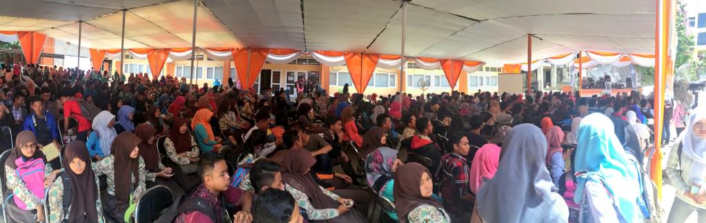 vicobagja's tweet photo. goodjob team @Hezbyfauzan @darjihp @nicokumis @NissaFathia @arumrahmaa @putraynwa @anamalamsyah @HMJPemerintahan http://t.co/woMRUyhDUD