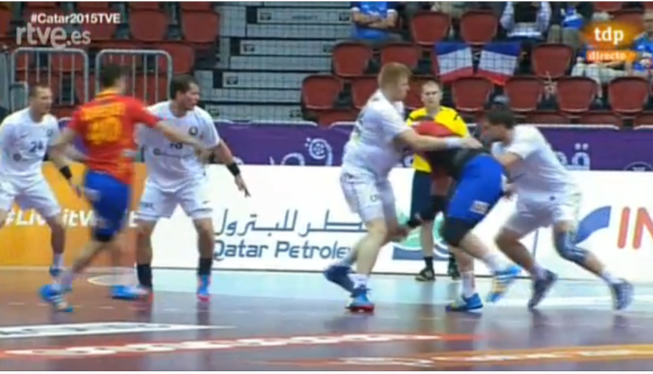 teledeporte's tweet photo. ¡Se acabó! España 38 - Bielorrusia 33 ¡Bravo hispanos! http://t.co/S1NOuUcFyd #Catar2015TVE http://t.co/dgcGWQ2rLa