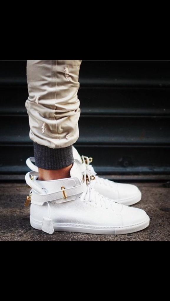 DapperDecisions's tweet image. Locked Haute Sneakers