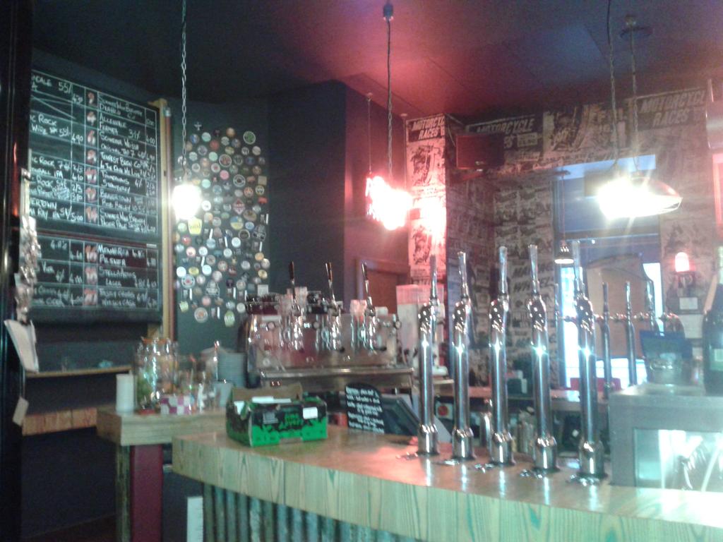 NicolaWintrip's tweet photo. Beer and beer mats the perfect day! #datBar #newcastle http://t.co/McIUW34Ry2