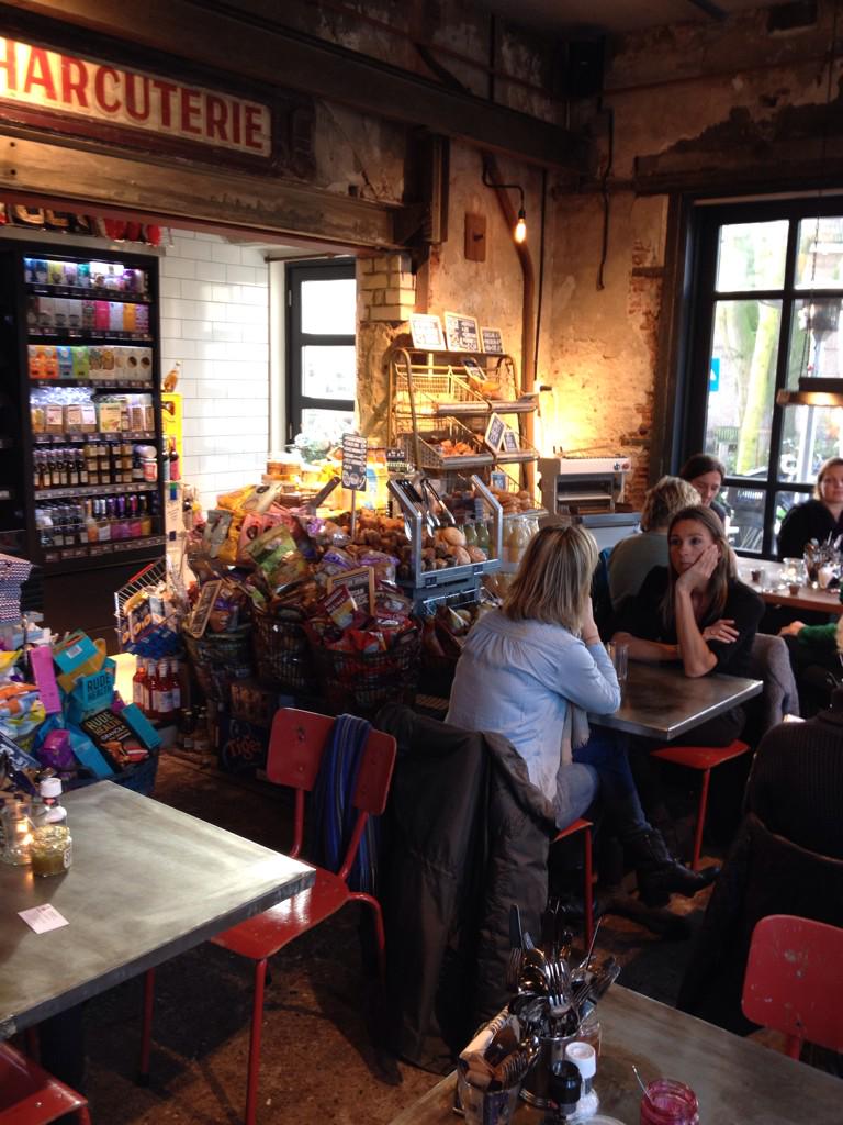 <a href="/stachfood/">Stach-Food</a>. Prachtig concept waarin #foodservice en #foodretail succesvol samengaan. #trend.