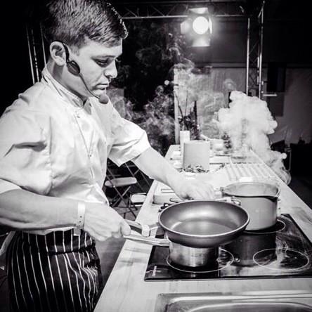 CherryDuckHB's tweet photo. Demonstration @grapegrainfest last year official picture of Jack Bain to live audience http://t.co/mEr06GLx9x