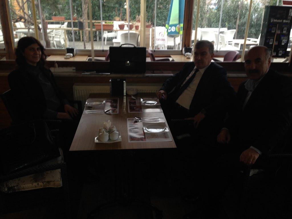 bilalardic_'s tweet photo. Sn Vekilimiz @LokBeyaz Hanım ve @guvenc46 Vekilimiz İstanbul Ziyarettelerindeler http://t.co/h4ts0QLlxX