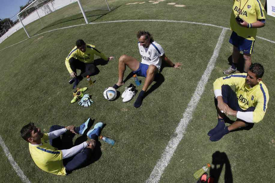 BocaJrsOficial's tweet photo. #HayArqueros @AgustinOrion, @guille_sara y #Trípodi vuelan en Tandil bajo las órdenes de @FGutavo http://t.co/izHo6Qo8eQ