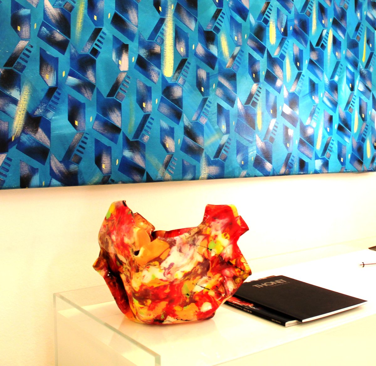 Inthesign's tweet photo. Welcome @Homes2Improve @ErmaFrancis0 @FardisInteriors @VisoLight @CENFX and thanks for following us!! #design http://t.co/meb9zThRnp