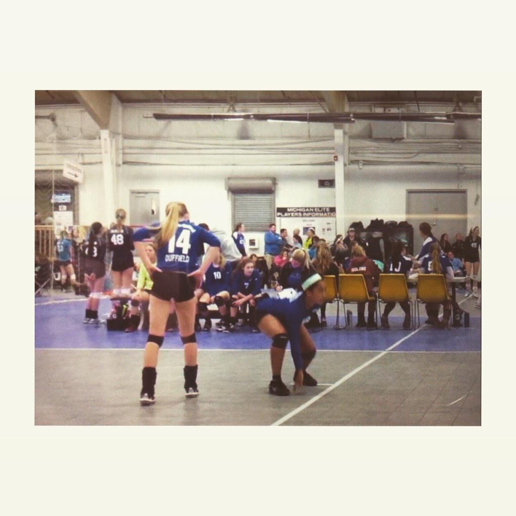 Mikaylah_Duff's tweet photo. One down, ten to go! 💙💛 #HVVC http://t.co/pJuRAAmSIy