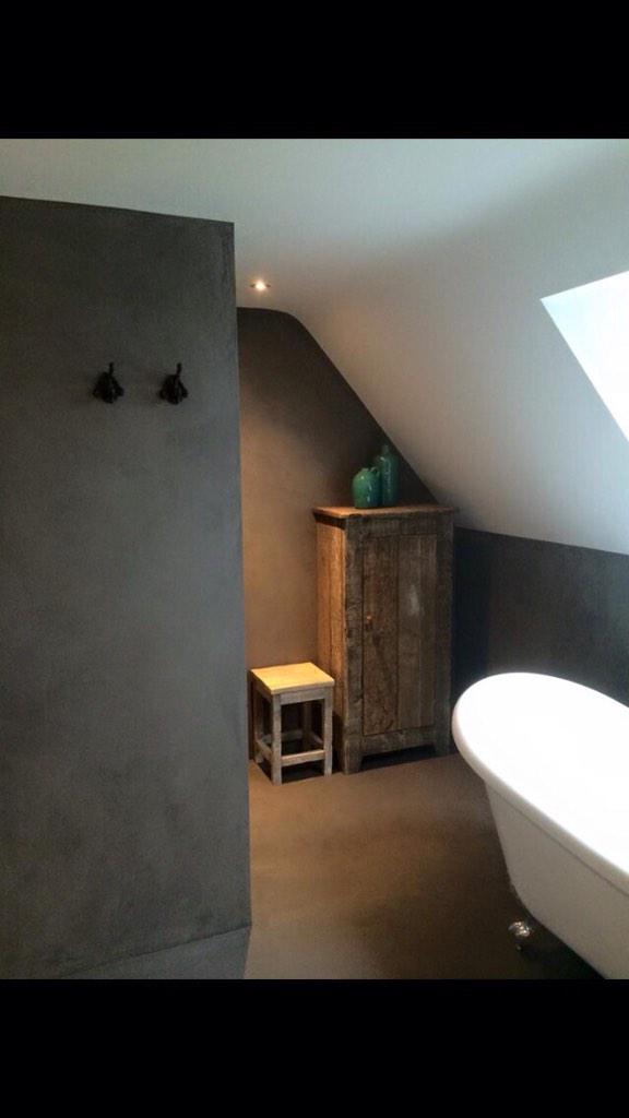 Ruudvanderlooy's tweet photo. Badkamer compleet voorzien van NatureLook incl. Meubel, wasbakken en vloer! #Naadloos en #waterdicht http://t.co/fWNTx34DtA
