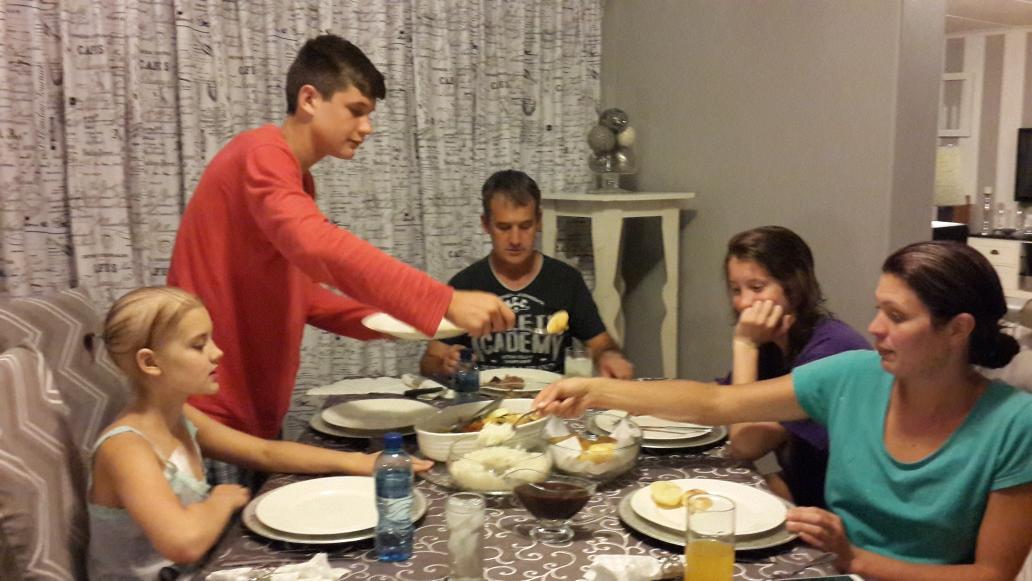 NoleenBotha's tweet photo. Eating supper at the table suddenly has new meaning # familytime #specialtimes http://t.co/O4py0eTVnv