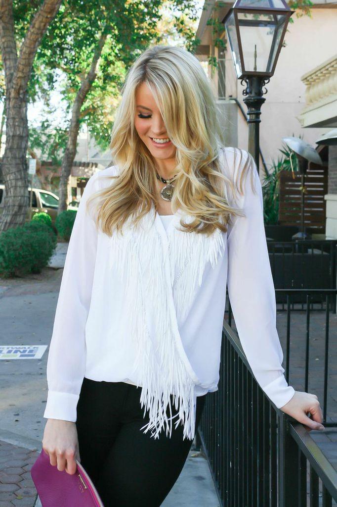 McKenna_Wesley's tweet photo. Fabulous @shopalix outfits to wear to @Barrett_Jackson! @ShopBailey44 @lamadeclothing @GeneticLA #shopalix #cars http://t.co/2W1phLV89I