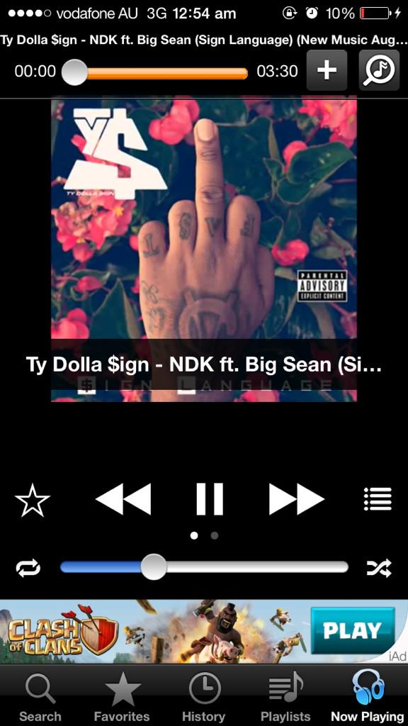 trvp_bxtch's tweet photo. bed time jams 😴 http://t.co/9aqXqBRtGx