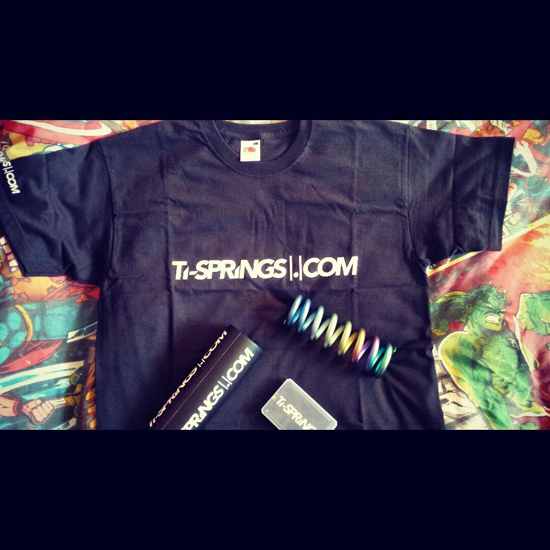 ljenkins122's tweet photo. Ordered the boy a @TiSprings for Christmas and it's just arrived. Looks sweet! Came with some extras too! #rideti http://t.co/QPca6irDNu