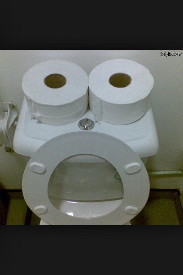 ToiletFacePics's tweet photo. New follower alert! @Suzanne_H84 #toiletface #followbackfriday #newfollower http://t.co/QEN8TJdWqW