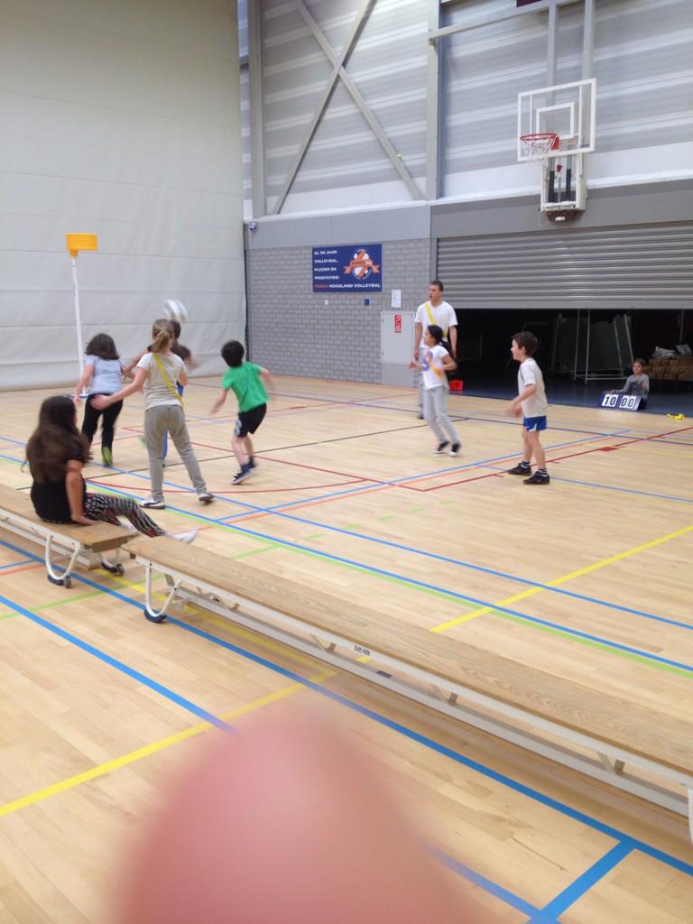 jeltebee's tweet photo. Weer een top dag gehad met de AKA sportklas van @atcmatch en @MBOAmersfoort. #ontwikkelen #kansenzien #xportliever http://t.co/w1vUxVre1K