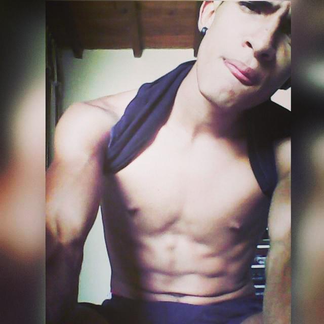 epenagos21's tweet photo. Buenas 😻💪💪 http://t.co/L0MSETePuy