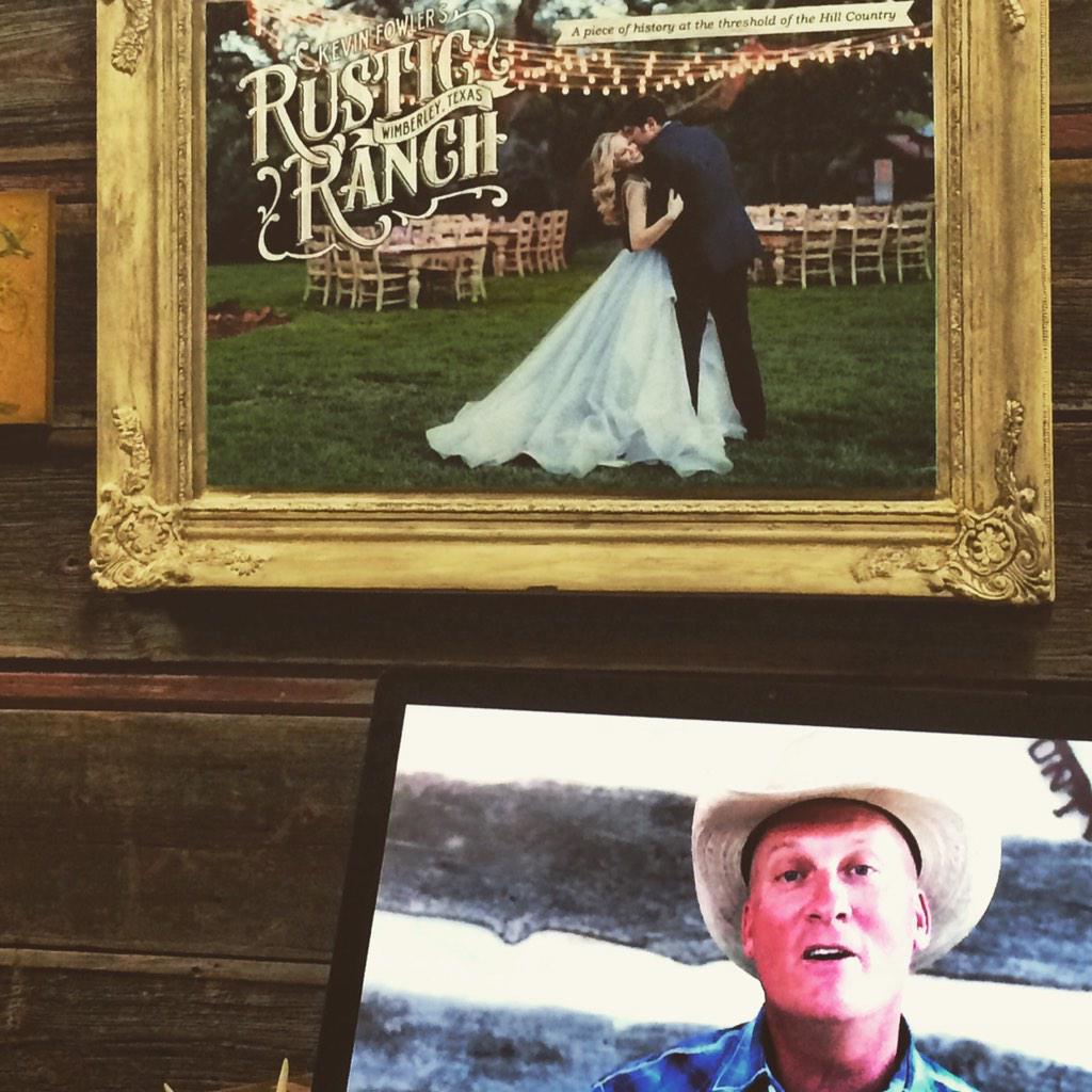 Aaryn_Williams's tweet photo. #fbf #promo at @KevinFowler booth for his new venue #RusticRanch at the #AustinBridalExtravaganza! http://t.co/zKSpujcHGU