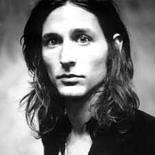 ThreePeopleconc's tweet photo. ¡Feliz cumpleaños Nick Valensi! El guitarrista de thestrokes cumple 36 años hoy #efemérideRS http://t.co/TIY0D6NZ3s