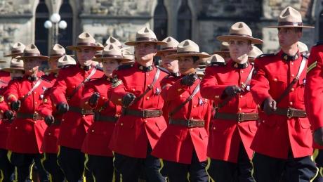 CBCNews's tweet photo. Canada's top court backs Mounties' right to unionize http://t.co/EoZCgsH5rt http://t.co/4wShKBVhpY