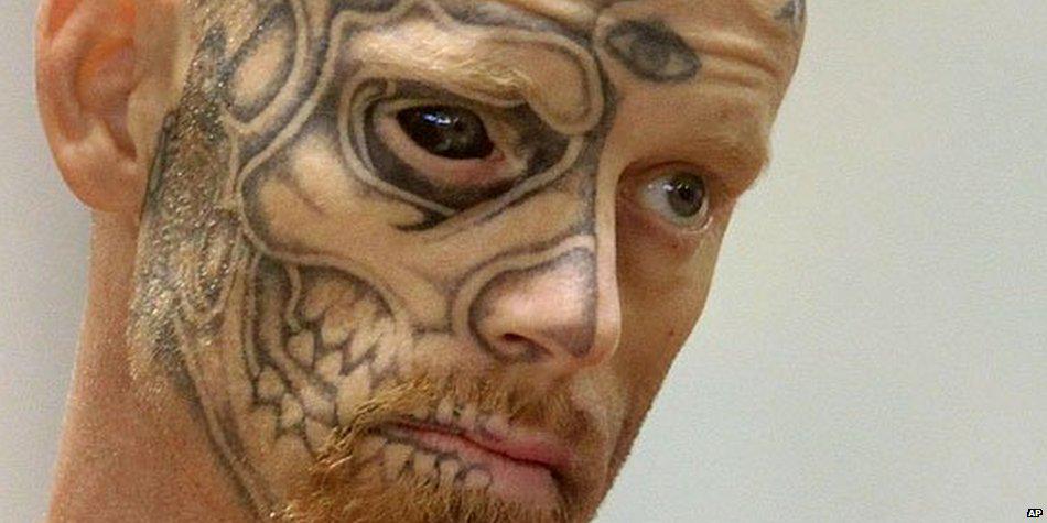 tatouage des yeux, la dangereuse pratique venue des etats-unis - le