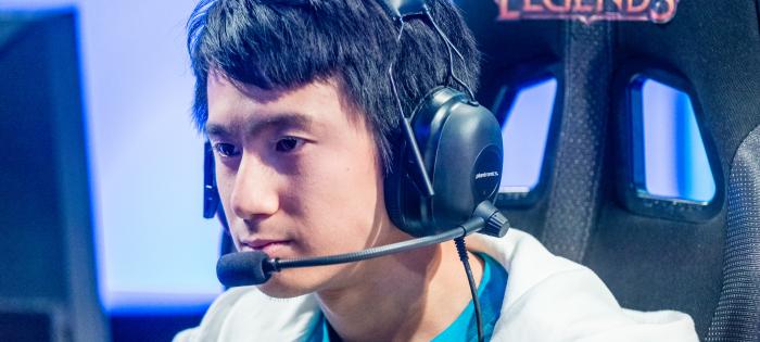 lolesports's tweet photo. Ask the Pros: Cloud9’s Balls http://t.co/kk3zf1g1WN http://t.co/h6dSaOoooC